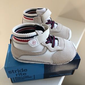 Stride Rite Boy’s SM Asher Sneaker